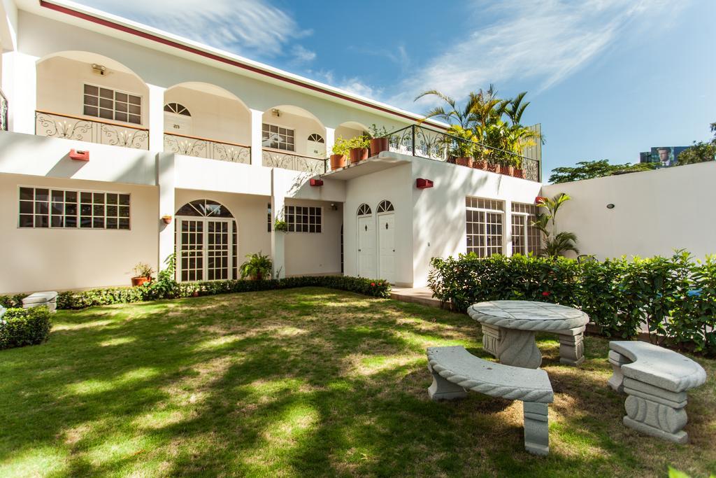 Executive Managua Hotel Buitenkant foto