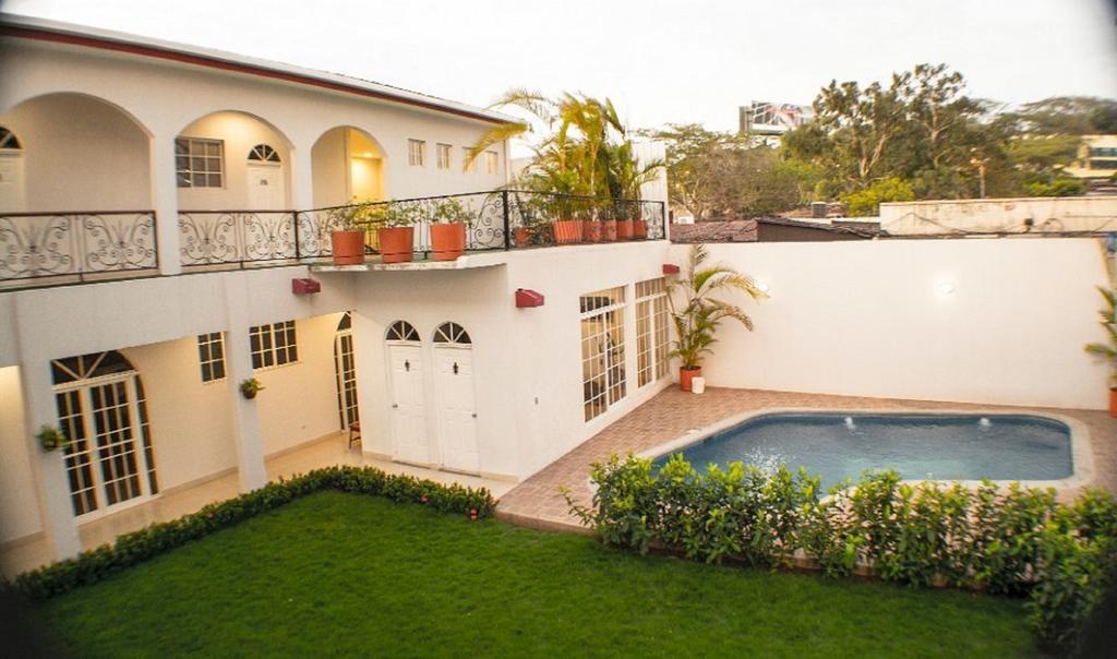 Executive Managua Hotel Buitenkant foto