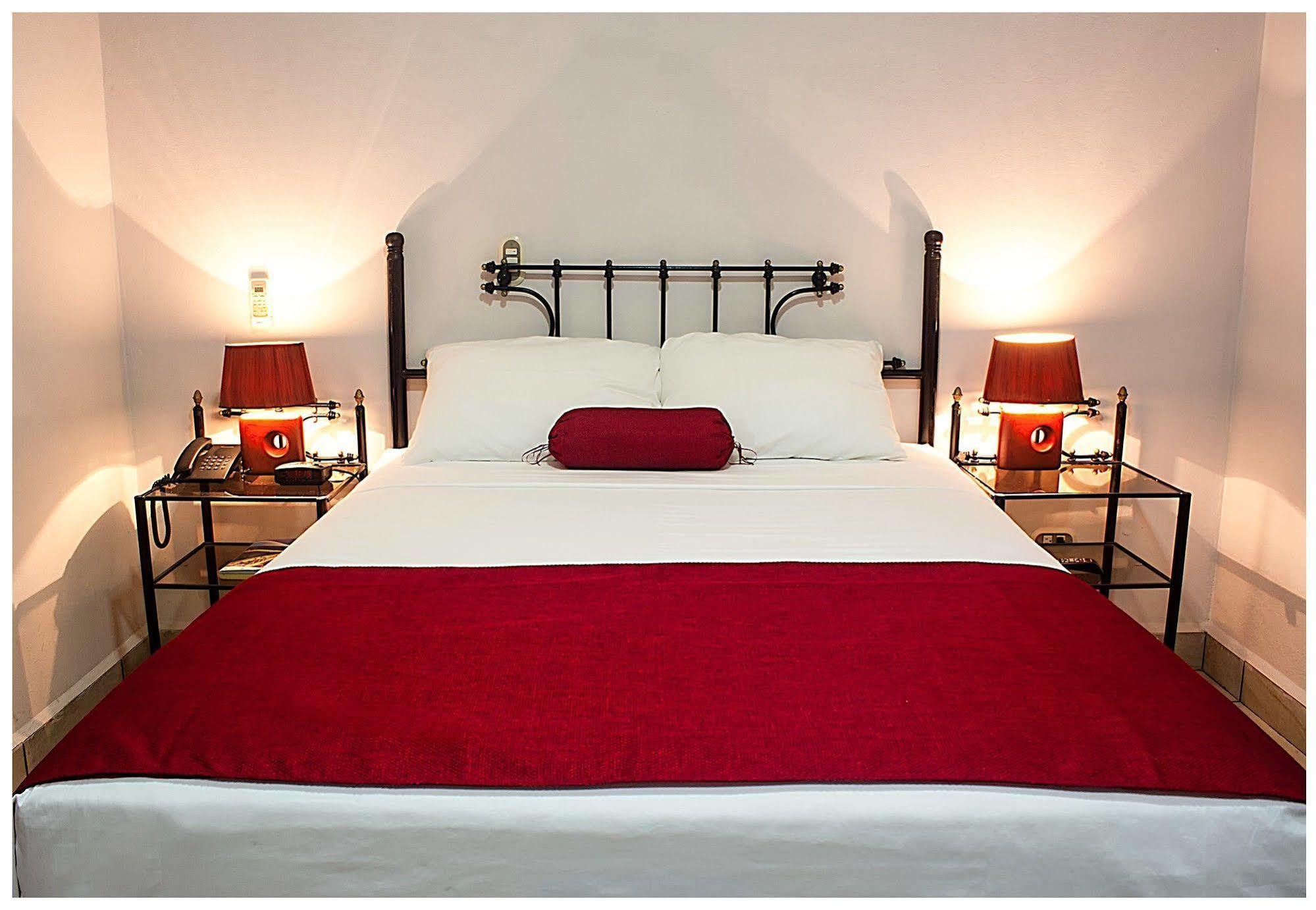 Executive Managua Hotel Buitenkant foto